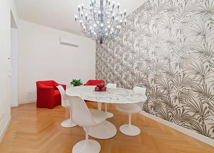 Guesthost - San Fermo Luxury *