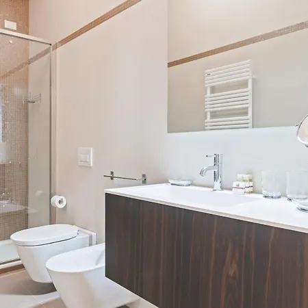 San Fermo Luxury Apartamento *